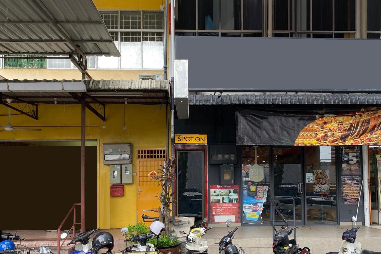 Spot On 90293 Sk Budget Hotel George Town Esterno foto