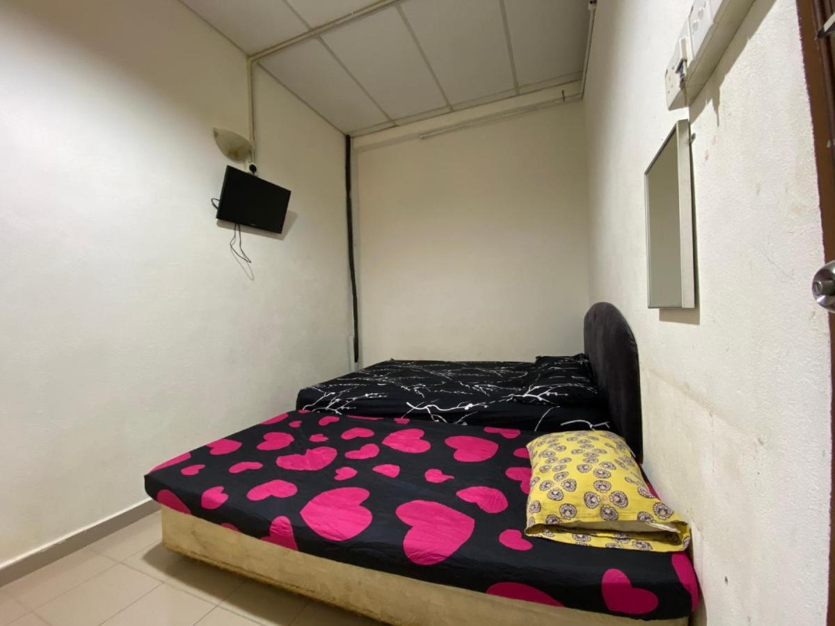 Spot On 90293 Sk Budget Hotel George Town Esterno foto